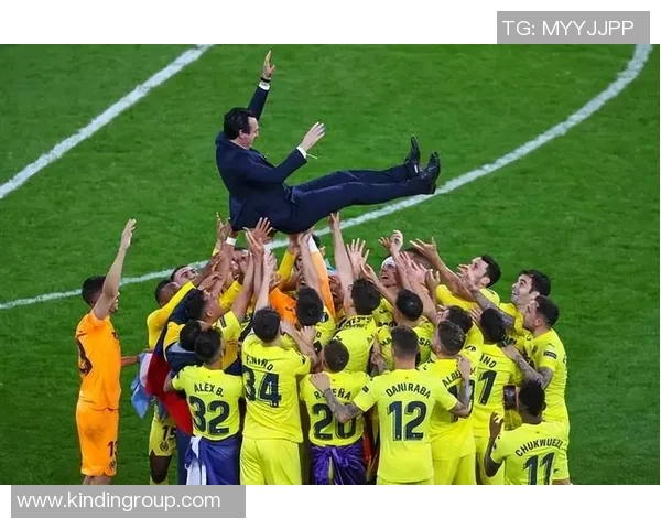 足球场上的失落之星那些特别烂的足球明星背后的故事与教训