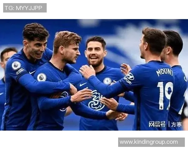 足球明星们纷纷开启直播时代，分享训练生活与球场背后的故事